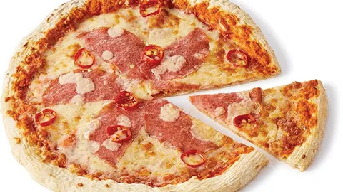 Pizza Salami warm 29cm