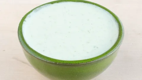 Verse komkommer yoghurt salsa