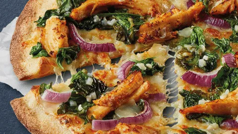 Glutenarme Garlic Chicken & Spinach pizza