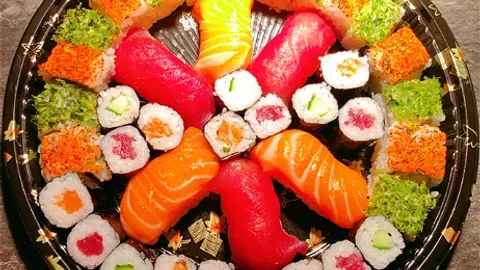 Sushi box special