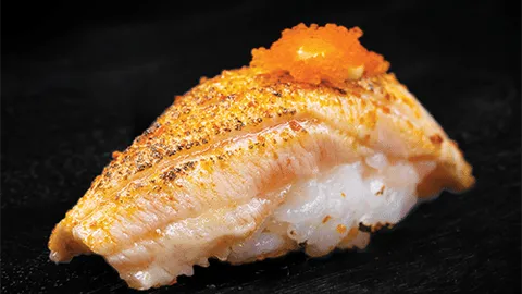 Flamed nigiri salmon