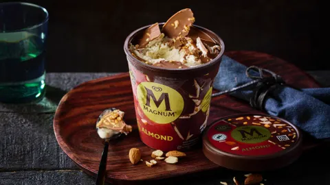 Magnum Almond 440ml