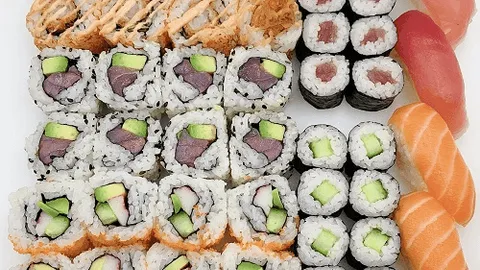 Sushi box 4