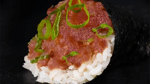 Temaki spicy tuna