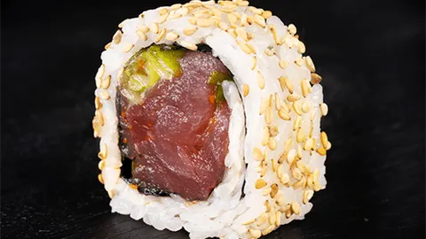 Uramaki spicy tuna