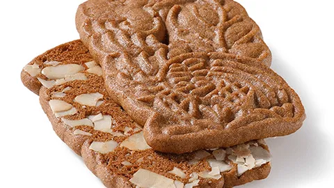 Speculaasjes met amandelschaafsel