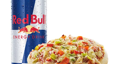 Pizza met Red Bull Energy Drink