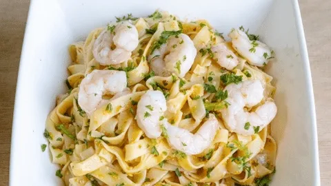 Pasta aglio e olio gamberi