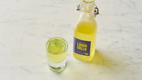 Huisgemaakte limoncello