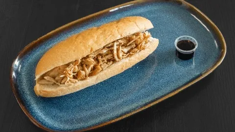 Broodje pulled chicken